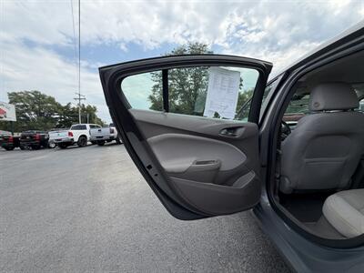 2017 Chevrolet Cruze LT Auto - Photo 17 - Terre Haute, IN 47804