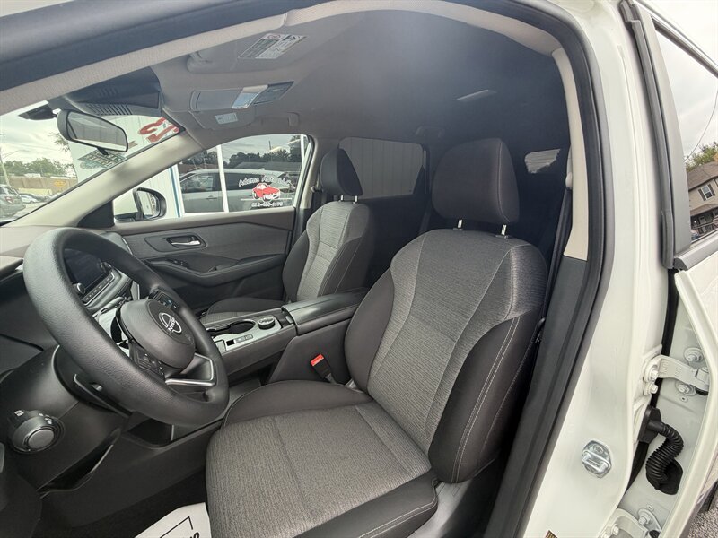 2023 Nissan Rogue SV - Photo 21 - Terre Haute, IN 47804