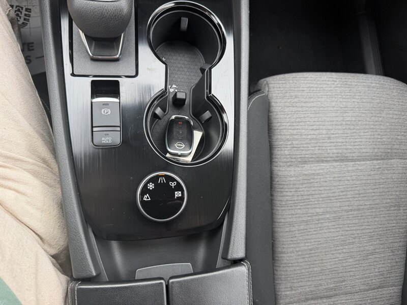 2023 Nissan Rogue SV - Photo 33 - Terre Haute, IN 47804
