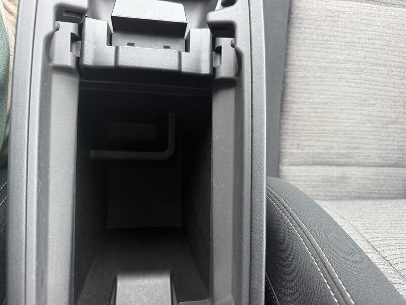 2023 Nissan Rogue SV - Photo 35 - Terre Haute, IN 47804