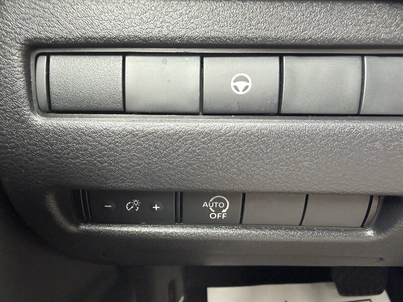 2023 Nissan Rogue SV - Photo 28 - Terre Haute, IN 47804