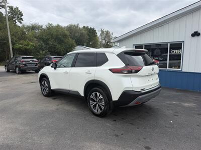 2023 Nissan Rogue SV - Photo 3 - Terre Haute, IN 47804