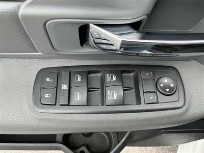 2016 RAM 1500 Outdoorsman   - Photo 15 - Terre Haute, IN 47804