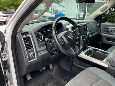 2016 RAM 1500 Outdoorsman   - Photo 9 - Terre Haute, IN 47804