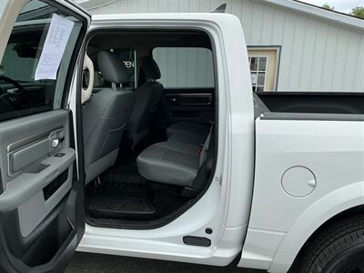 2016 RAM 1500 Outdoorsman   - Photo 11 - Terre Haute, IN 47804
