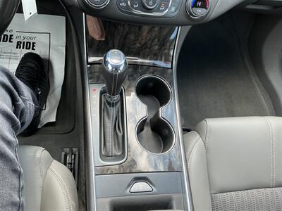 2014 Chevrolet Impala LT - Photo 26 - Terre Haute, IN 47804