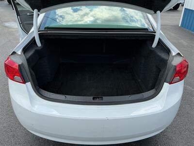 2014 Chevrolet Impala LT - Photo 32 - Terre Haute, IN 47804