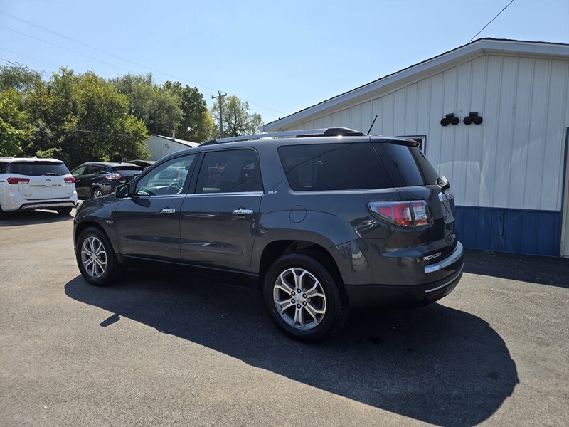 2013 GMC Acadia SLT-2 - Photo 5 - Terre Haute, IN 47804