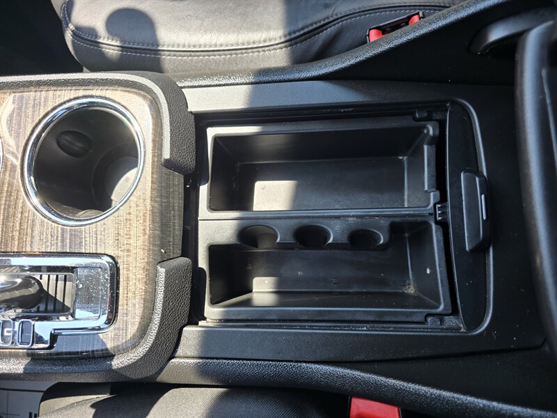 2013 GMC Acadia SLT-2 - Photo 30 - Terre Haute, IN 47804