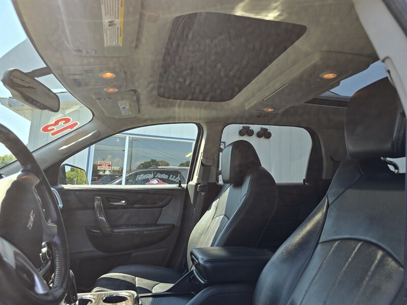 2013 GMC Acadia SLT-2 - Photo 14 - Terre Haute, IN 47804