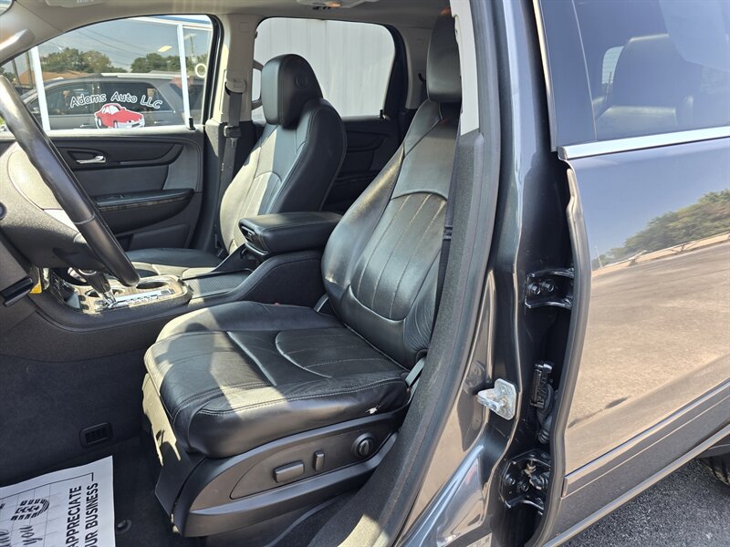 2013 GMC Acadia SLT-2 - Photo 13 - Terre Haute, IN 47804