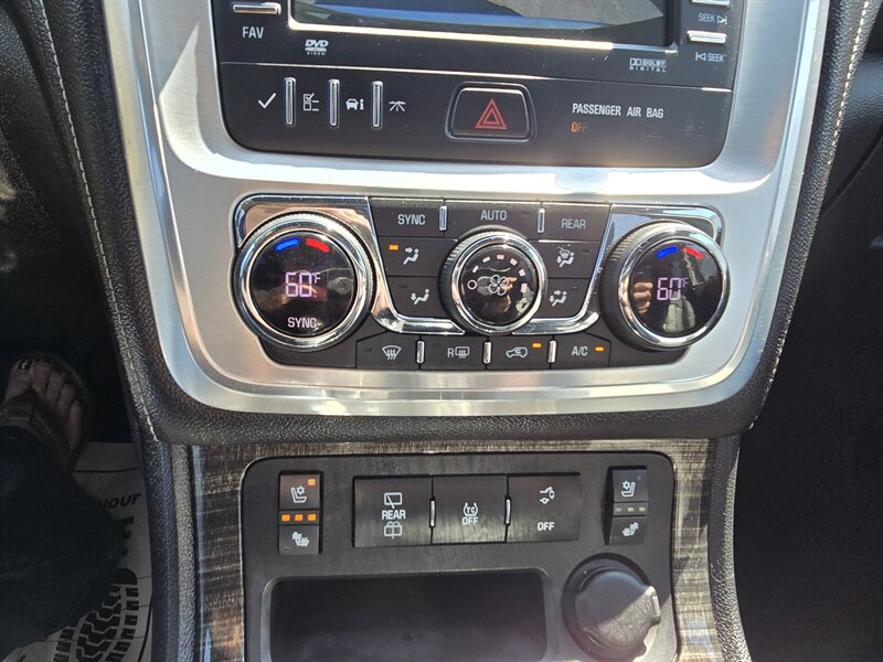 2013 GMC Acadia SLT-2 - Photo 27 - Terre Haute, IN 47804