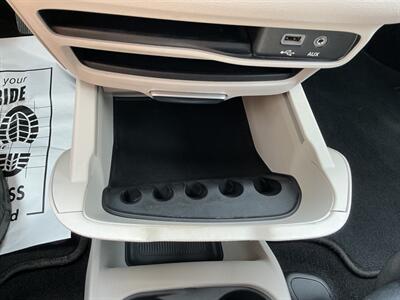 2017 Chrysler Pacifica Touring   - Photo 27 - Terre Haute, IN 47804