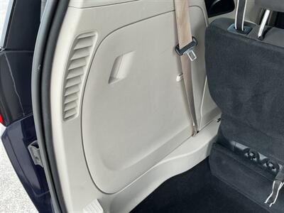 2017 Chrysler Pacifica Touring   - Photo 34 - Terre Haute, IN 47804