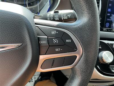 2017 Chrysler Pacifica Touring   - Photo 20 - Terre Haute, IN 47804