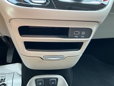 2017 Chrysler Pacifica Touring   - Photo 26 - Terre Haute, IN 47804