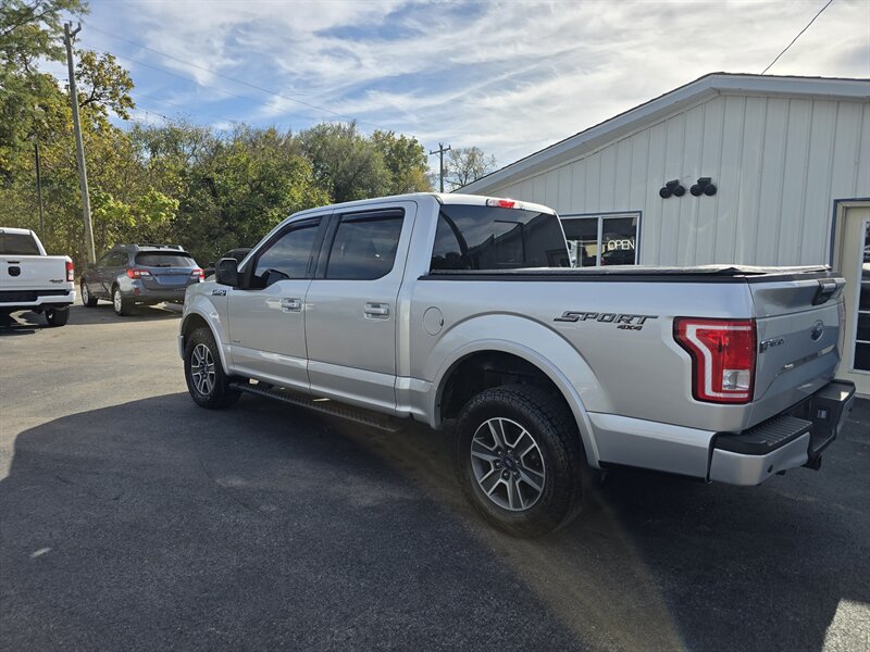 2016 Ford F-150 XLT - Photo 9 - Terre Haute, IN 47804