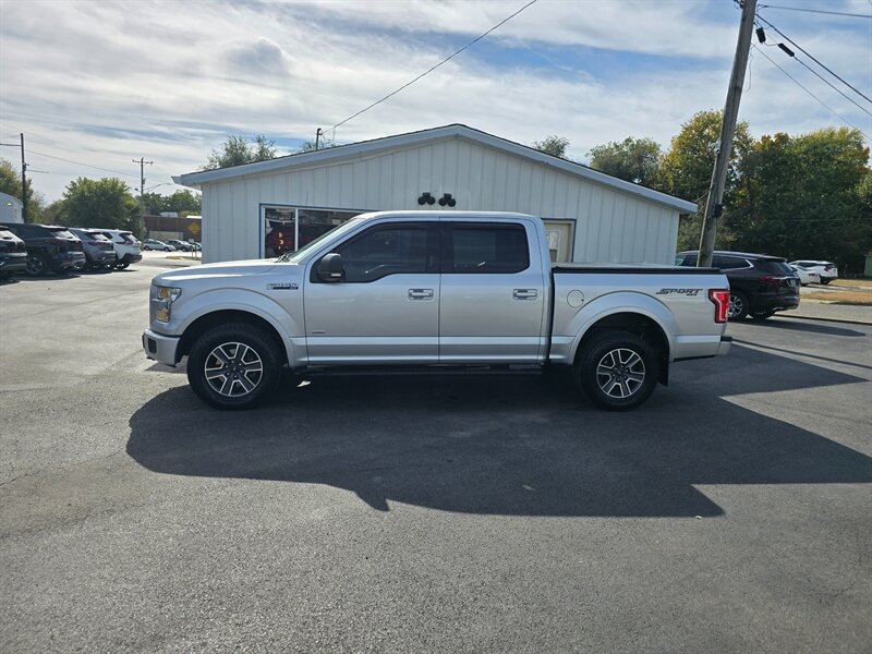 2016 Ford F-150 XLT - Photo 3 - Terre Haute, IN 47804