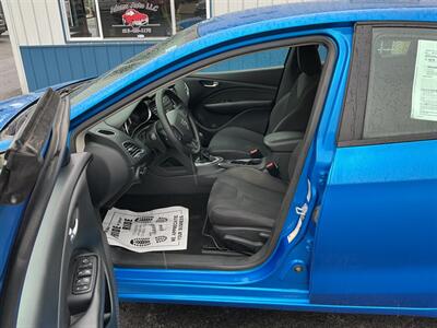 2016 Dodge Dart SE   - Photo 7 - Terre Haute, IN 47804