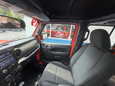 2019 Jeep Wrangler Unlimited Sport S   - Photo 34 - Terre Haute, IN 47804