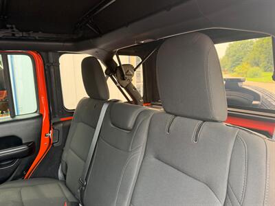 2019 Jeep Wrangler Unlimited Sport S   - Photo 17 - Terre Haute, IN 47804