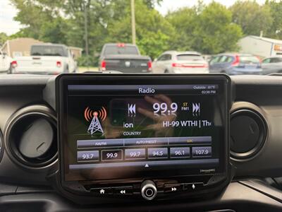 2019 Jeep Wrangler Unlimited Sport S   - Photo 30 - Terre Haute, IN 47804