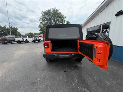 2019 Jeep Wrangler Unlimited Sport S   - Photo 12 - Terre Haute, IN 47804