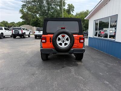 2019 Jeep Wrangler Unlimited Sport S   - Photo 4 - Terre Haute, IN 47804