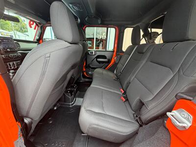 2019 Jeep Wrangler Unlimited Sport S   - Photo 18 - Terre Haute, IN 47804