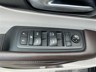 2021 Chrysler Pacifica Touring L - Photo 17 - Terre Haute, IN 47804