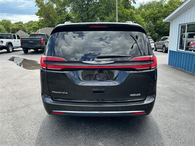 2021 Chrysler Pacifica Touring L - Photo 4 - Terre Haute, IN 47804