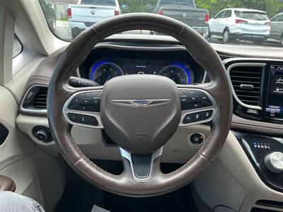 2021 Chrysler Pacifica Touring L - Photo 19 - Terre Haute, IN 47804