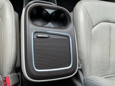 2021 Chrysler Pacifica Touring L - Photo 29 - Terre Haute, IN 47804