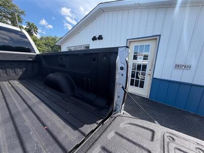 2016 GMC Sierra 1500 SLT   - Photo 10 - Terre Haute, IN 47804