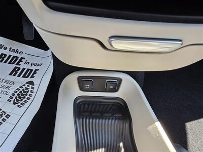 2019 Chrysler Pacifica Limited   - Photo 27 - Terre Haute, IN 47804