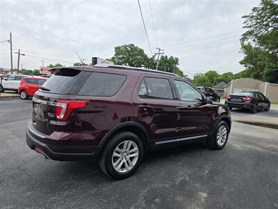 2018 Ford Explorer XLT - Photo 5 - Terre Haute, IN 47804