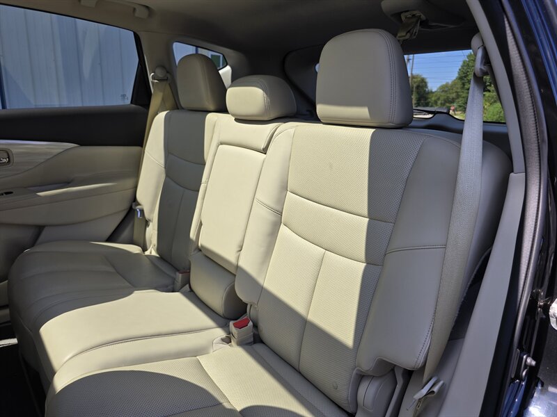 2017 Nissan Murano Platinum - Photo 20 - Terre Haute, IN 47804