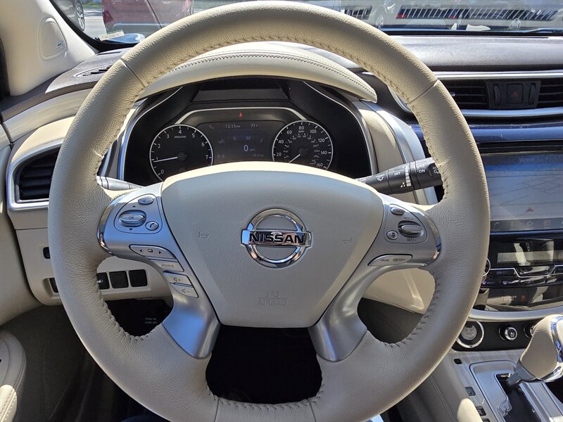 2017 Nissan Murano Platinum - Photo 26 - Terre Haute, IN 47804