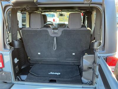 2014 Jeep Wrangler Sahara   - Photo 30 - Terre Haute, IN 47804