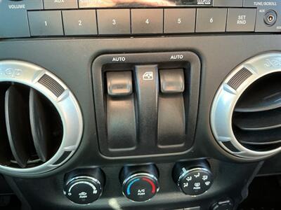 2014 Jeep Wrangler Sahara   - Photo 19 - Terre Haute, IN 47804