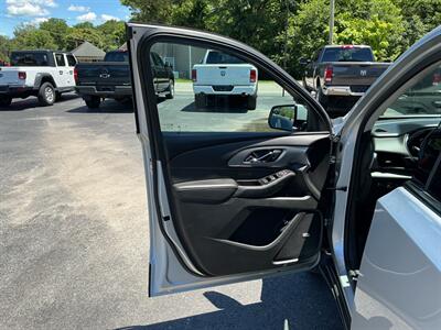 2020 Chevrolet Traverse RS   - Photo 14 - Terre Haute, IN 47804