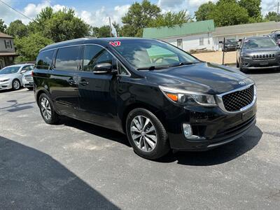 2017 Kia Sedona SX   - Photo 6 - Terre Haute, IN 47804