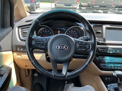 2017 Kia Sedona SX   - Photo 16 - Terre Haute, IN 47804
