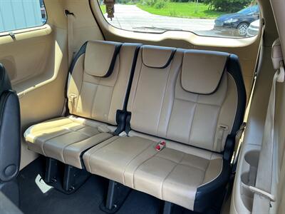 2017 Kia Sedona SX   - Photo 13 - Terre Haute, IN 47804