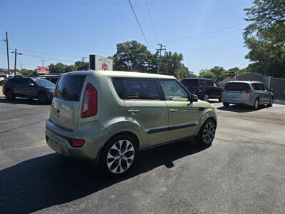 2013 Kia Soul + - Photo 7 - Terre Haute, IN 47804