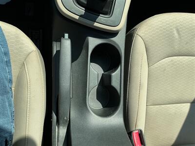 2019 Hyundai ELANTRA SE - Photo 25 - Terre Haute, IN 47804