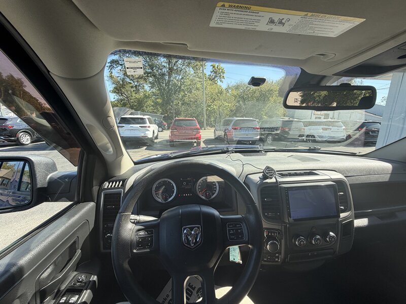 2014 RAM 1500 Tradesman - Photo 17 - Terre Haute, IN 47804