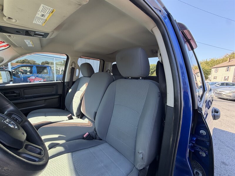 2014 RAM 1500 Tradesman - Photo 15 - Terre Haute, IN 47804