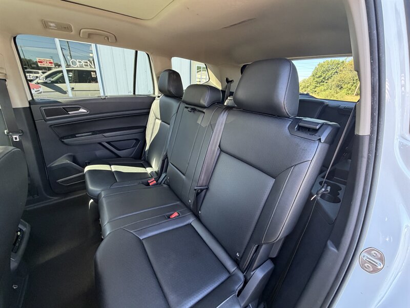2019 Volkswagen Atlas V6 SE - Photo 18 - Terre Haute, IN 47804