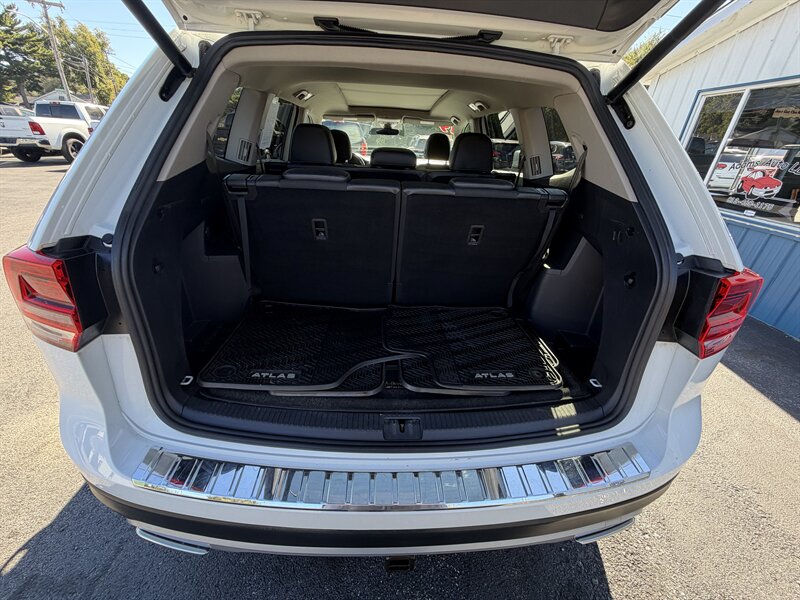 2019 Volkswagen Atlas V6 SE - Photo 11 - Terre Haute, IN 47804
